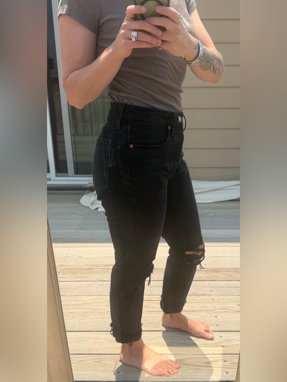 Levi's Black High-Waist Boyfriend Jeans with Knee Rips